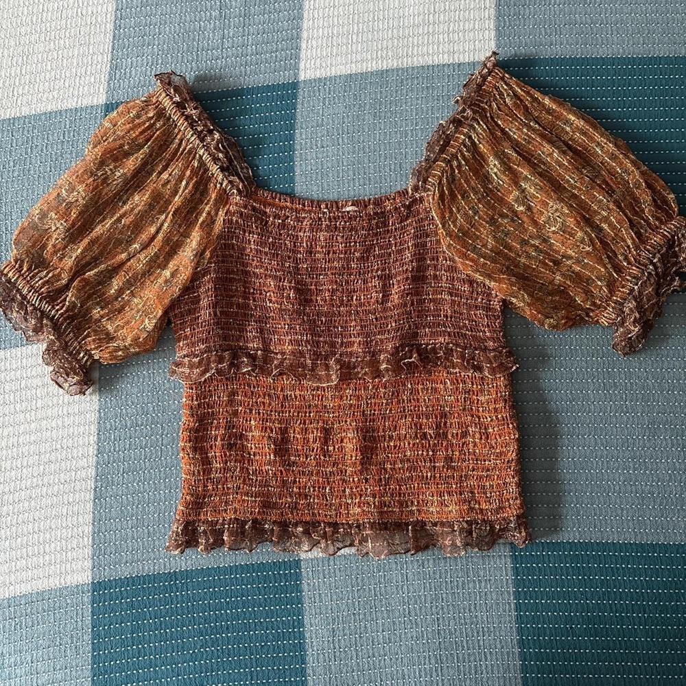Anthropologie brown and gold puffy